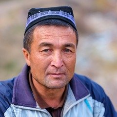 Умидбек Давлатов